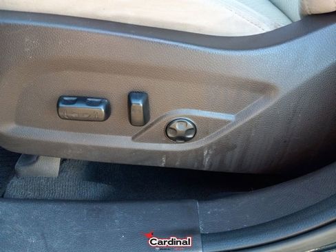 Used 2017 Hyundai Santa Fe Sport w/ 2.4L Value Package 06 image 19