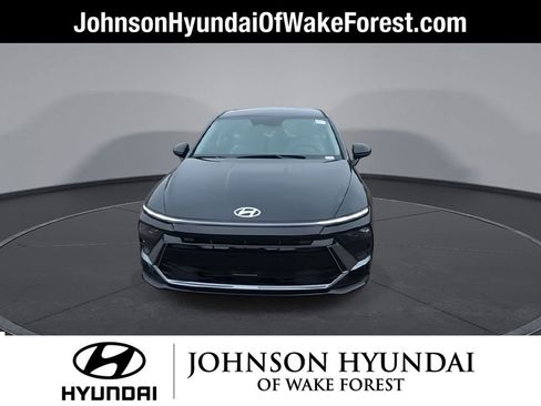 New 2026 Hyundai Sonata SE FWD image 3