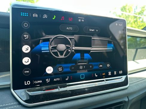 New 2026 Volkswagen Tiguan SE R-Line AWD/4WD image 16