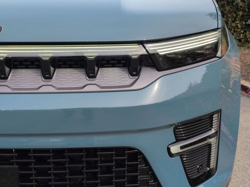 New 2026 Jeep Grand Wagoneer L Limited image 8