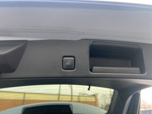 Used 2022 Ford Escape SEL image 15