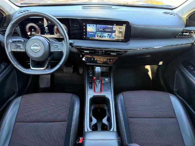 Used 2025 Nissan Kicks SR w/ SR Premium Package AWD/4WD image 21