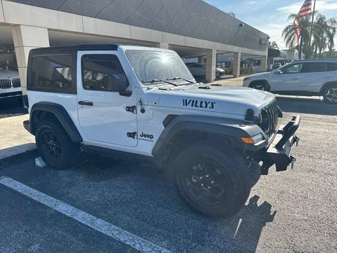 Used 2023 Jeep Wrangler Sport AWD/4WD image 6