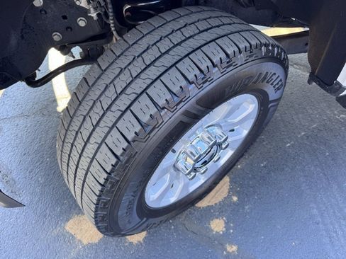 Used 2024 Ford F250 XLT image 12