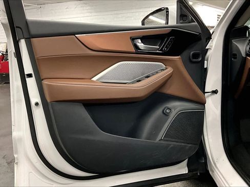 Used 2024 Acura MDX SH-AWD w/ Technology Package image 17