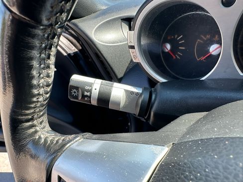 Used 2006 Nissan 350Z Touring image 36