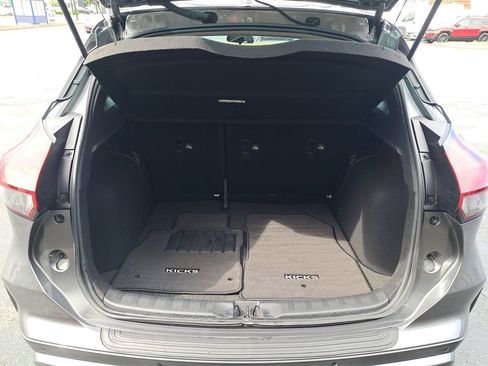 Used 2021 Nissan Kicks SR w/ SR Premium Package FWD image 20