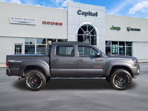 Used 2014 Toyota Tacoma 4x4 Double Cab w/ TRD Sport Package image 2