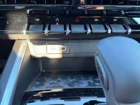 New 2026 Chevrolet Colorado W/T image 20