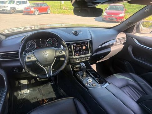 Used 2023 Maserati Levante Modena AWD/4WD image 30