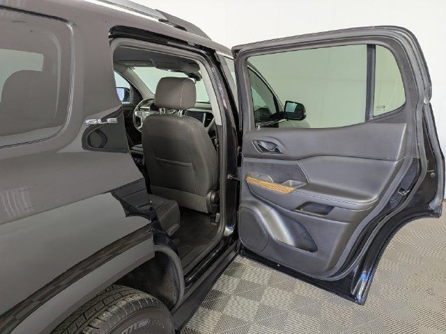 Used 2022 GMC Acadia SLE w/ Driver Convenience Package FWD image 34