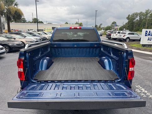 Used 2017 GMC Sierra 1500 SLE w/ SLE Value Package AWD/4WD image 9