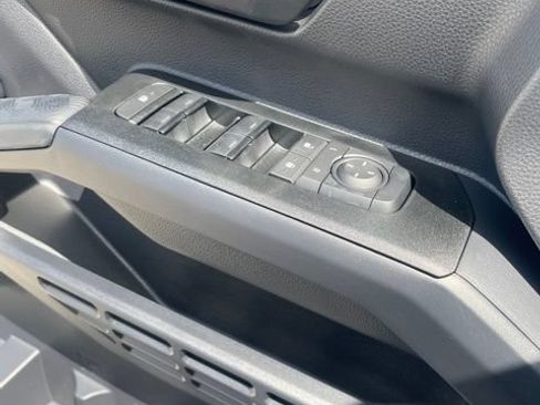 New 2026 Toyota 4Runner SR5 AWD/4WD image 24
