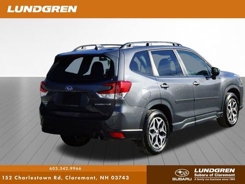 Certified 2023 Subaru Forester Premium image 3