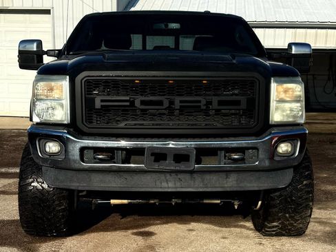 Used 2013 Ford F250 Lariat w/ Lariat Ultimate Pkg image 3