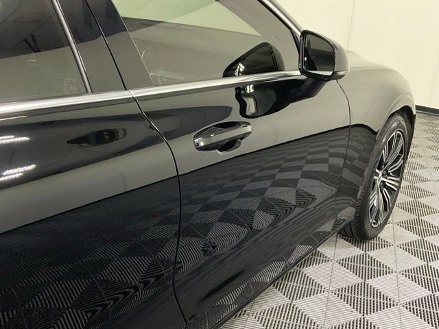 Certified 2022 Volvo S60 B5 Inscription AWD/4WD image 7