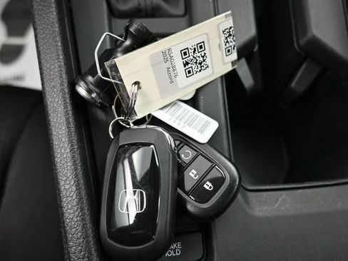 Certified 2025 Honda Accord LX image 11