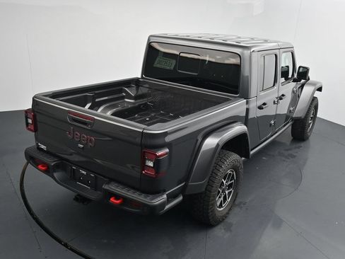 Used 2025 Jeep Gladiator Rubicon AWD/4WD image 29