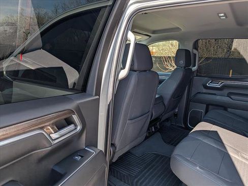 Used 2023 Chevrolet Silverado 1500 LT w/ Convenience Package II image 24