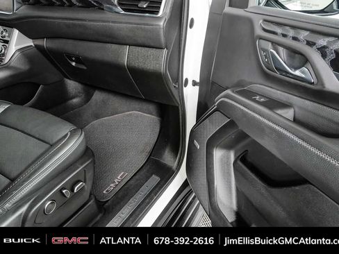 Used 2023 GMC Yukon Denali AWD/4WD image 23