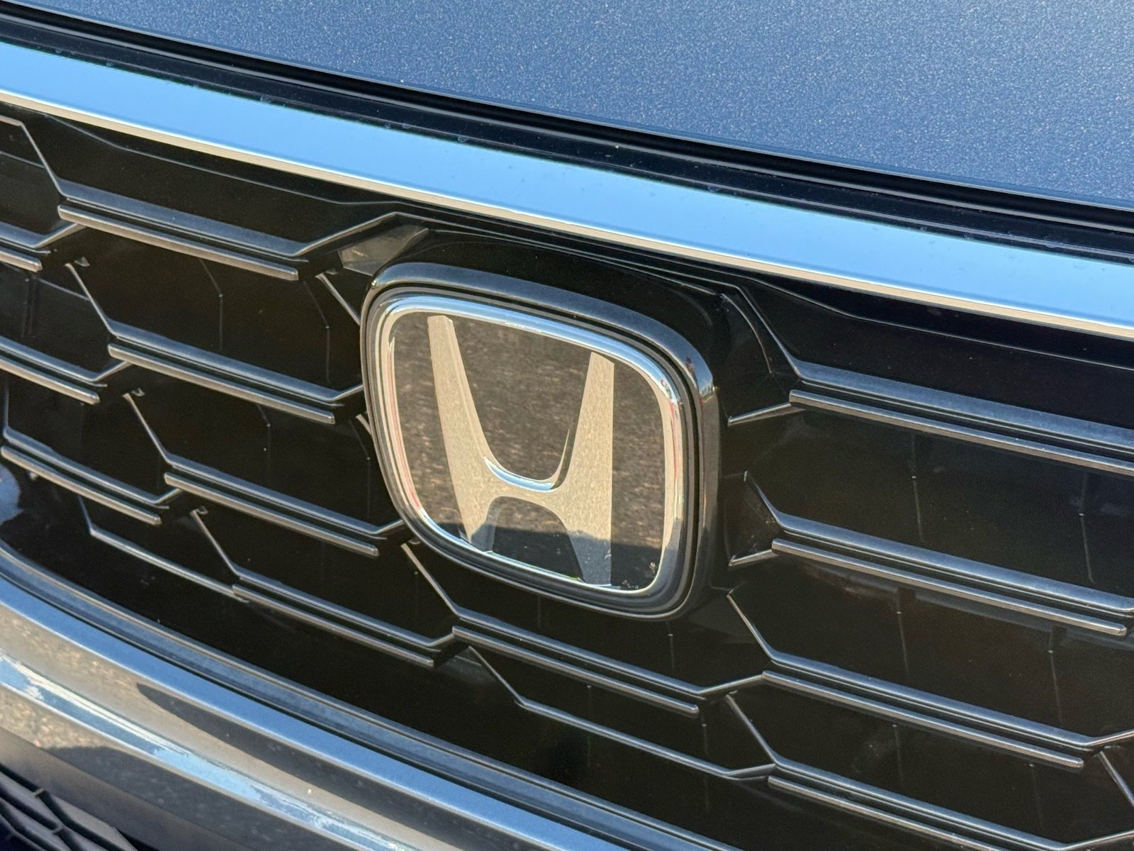 Certified 2025 Honda CR-V EX image 33