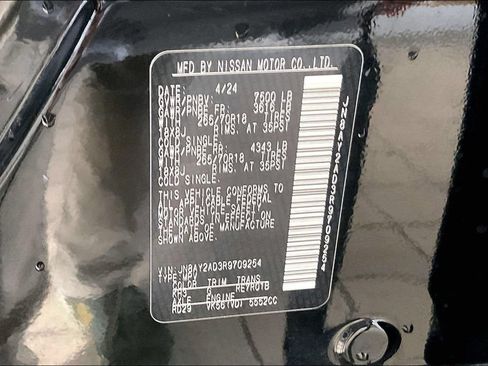 Used 2024 Nissan Armada SV AWD/4WD image 35