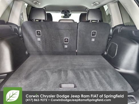 Certified 2023 Jeep Grand Cherokee Limited w/ Black Appearance Package image 32