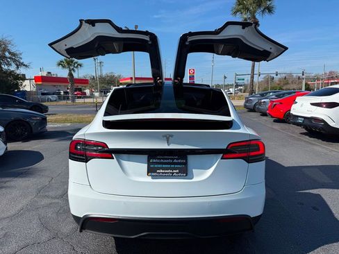 Used 2023 Tesla Model X image 6