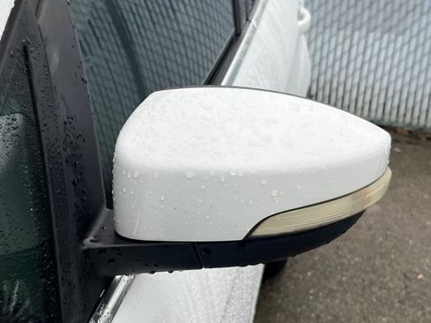 Used 2013 Ford C-MAX Energi SEL image 21