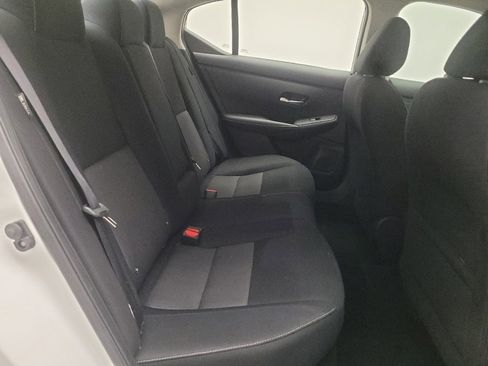 Used 2022 Nissan Sentra SV FWD image 19