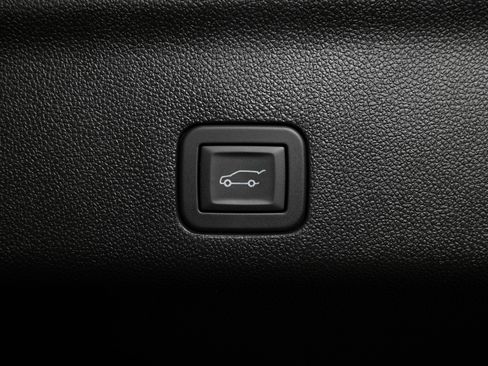 Used 2025 Chevrolet Tahoe Premier w/ Sun And Tow Package image 14