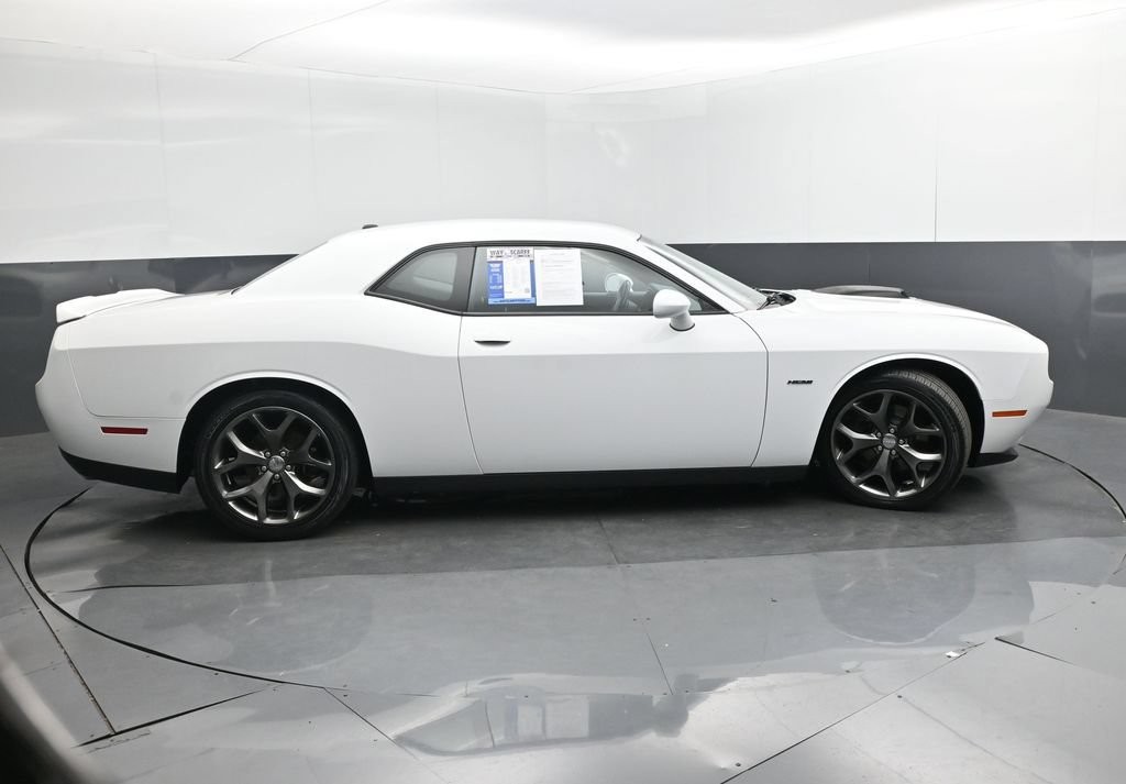 Used 2015 Dodge Challenger R/T w/ Quick Order Package 28B R/T RWD image 29