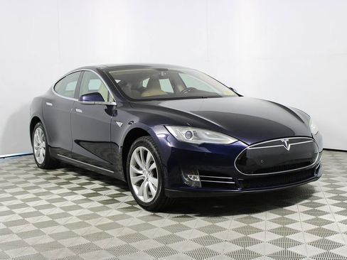 Used 2013 Tesla Model S Performance RWD image 25