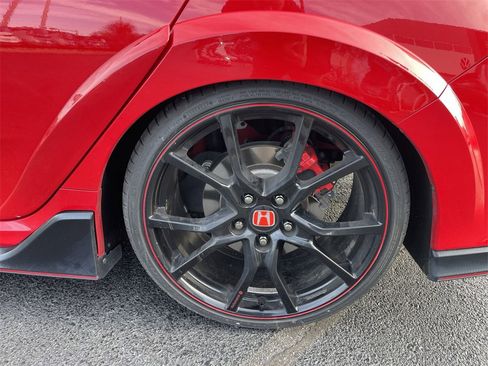 Used 2019 Honda Civic Type R image 7