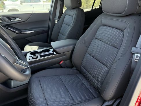 New 2026 Chevrolet Equinox LT w/ Safety and Technology Package image 20