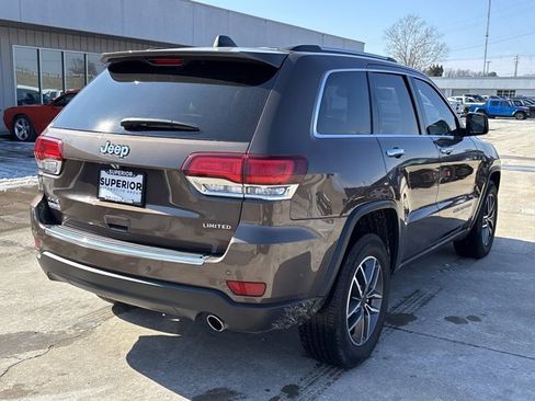 Used 2020 Jeep Grand Cherokee Limited w/ Luxury Group II image 3