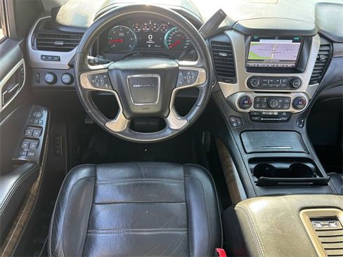 Used 2018 GMC Yukon Denali w/ Denali Ultimate Package image 16