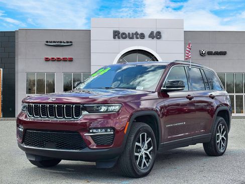 Used 2024 Jeep Grand Cherokee Limited w/ Trailer Tow Package image 2