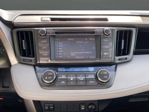 Used 2014 Toyota RAV4 XLE AWD/4WD image 13