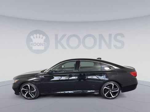 Used 2019 Honda Accord Sport image 2