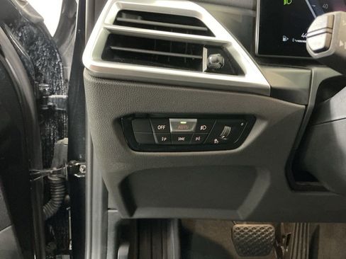 Certified 2025 BMW 330i xDrive Sedan w/ M Sport Package image 17