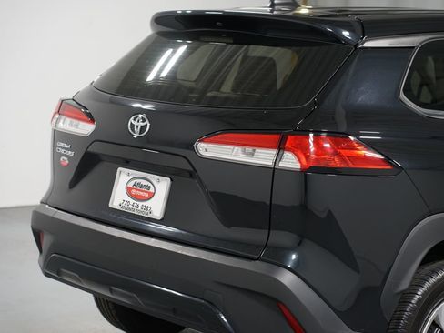 Certified 2025 Toyota Corolla Cross L image 10