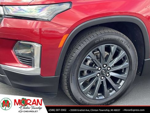 Certified 2023 Chevrolet Traverse RS w/ LPO, Floor Liner Package AWD/4WD image 9