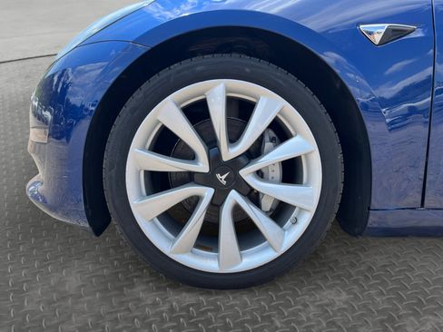 Used 2020 Tesla Model 3 Long Range AWD/4WD image 14