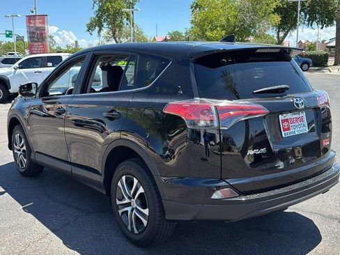 Used 2018 Toyota RAV4 LE w/ Carpet Mat Package FWD image 6