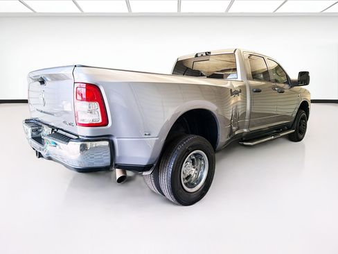 Used 2024 RAM 3500 Tradesman w/ Chrome Appearance Group image 4