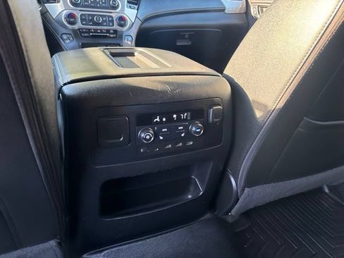 Used 2018 GMC Yukon SLT w/ Open Road Package AWD/4WD image 37