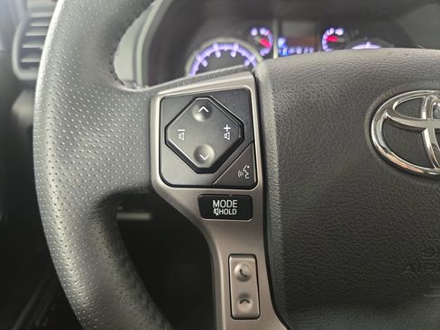 Used 2020 Toyota 4Runner Limited image 15