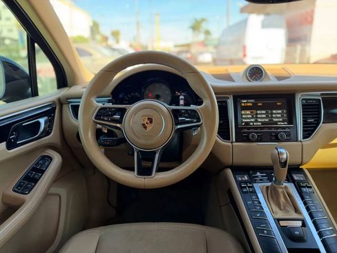 Used 2016 Porsche Macan S image 36