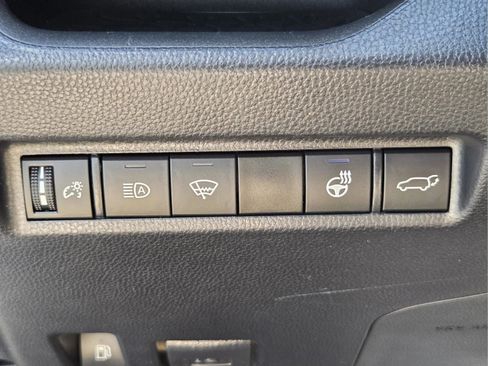 Certified 2019 Toyota RAV4 XSE w/ XSE Weather Package AWD/4WD image 18